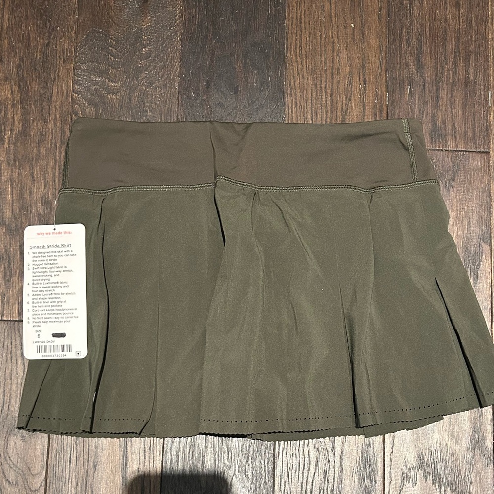 Smooth Stride Skirt